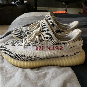 yeezy boost 350 zebras